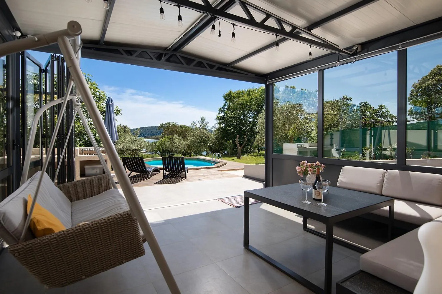 Holiday home Villa Beach House Olive Pomer