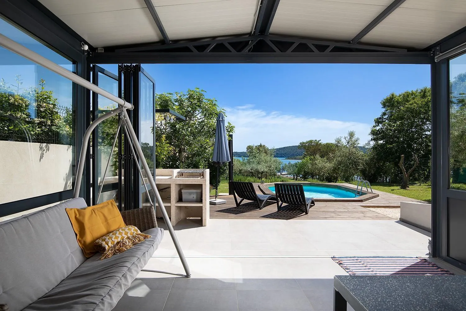 Holiday home Villa Beach House Olive Pomer